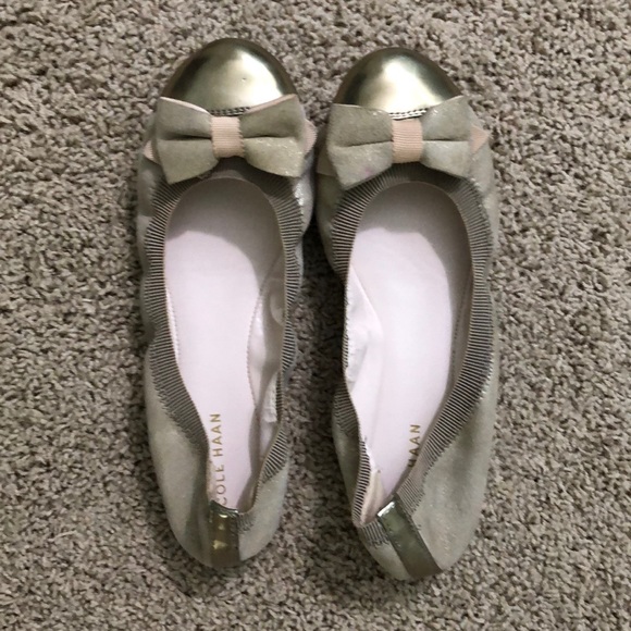 Cole Haan Gold Flats - Picture 1 of 3